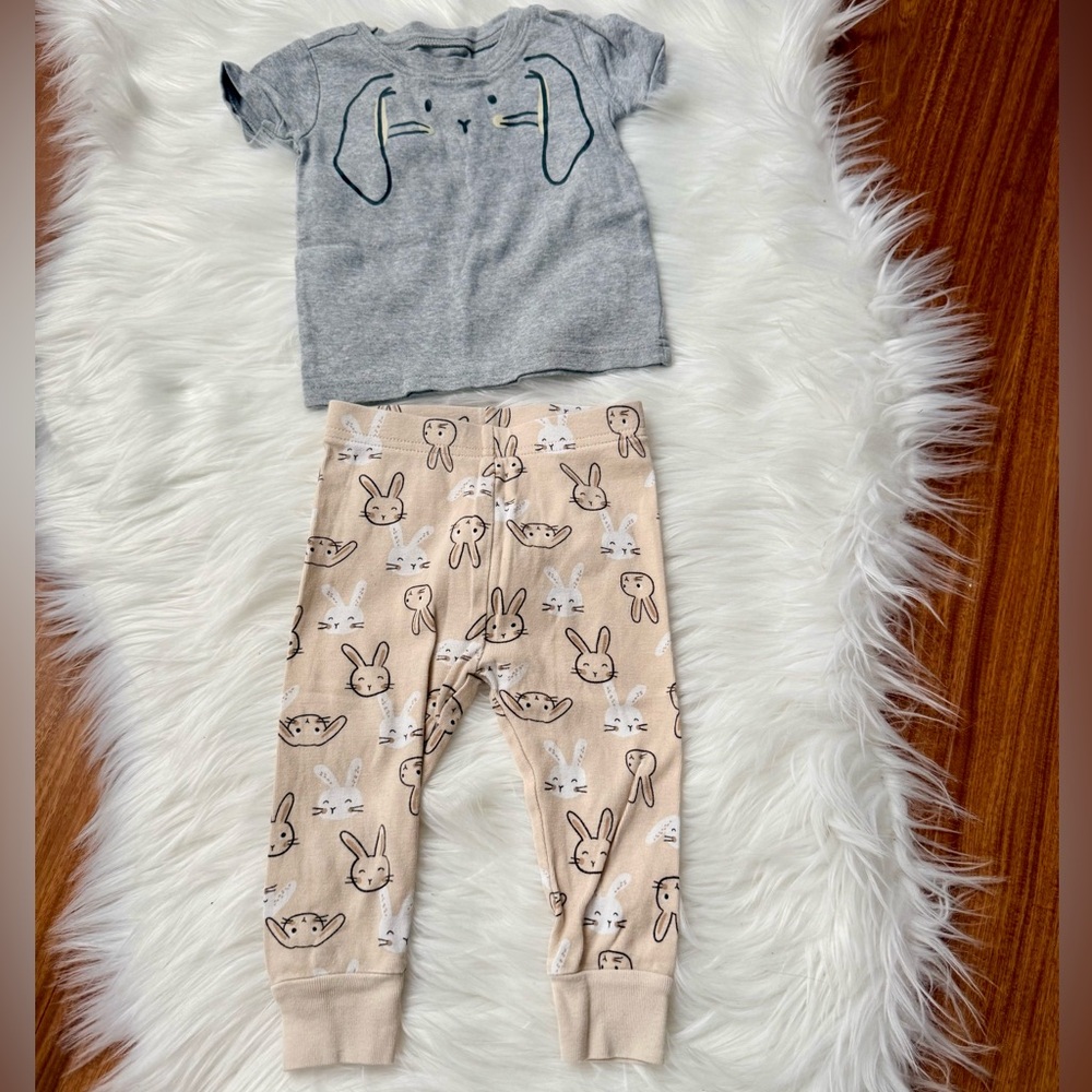 Old Navy Beige Bunny Face Tee & Jogger Set